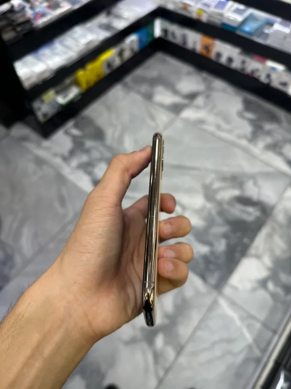 iPhone 8