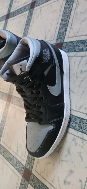 Air Jordan 1 Mid
