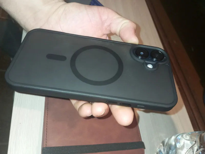 iPhone 16