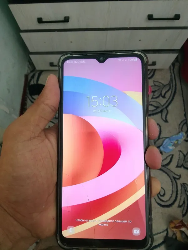 срочно продам Samsung Galaxy A12, экран не работает 1