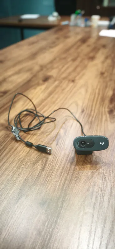 Logitech veb-kamera 1