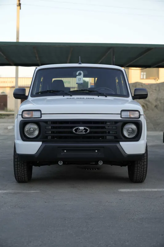 Lada NIVA LEGENT Urban Black 24