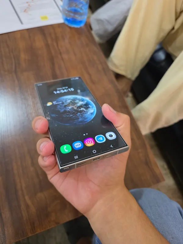Samsung S24 Ultira 2