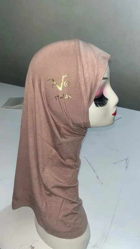 Ayollar kiyimi