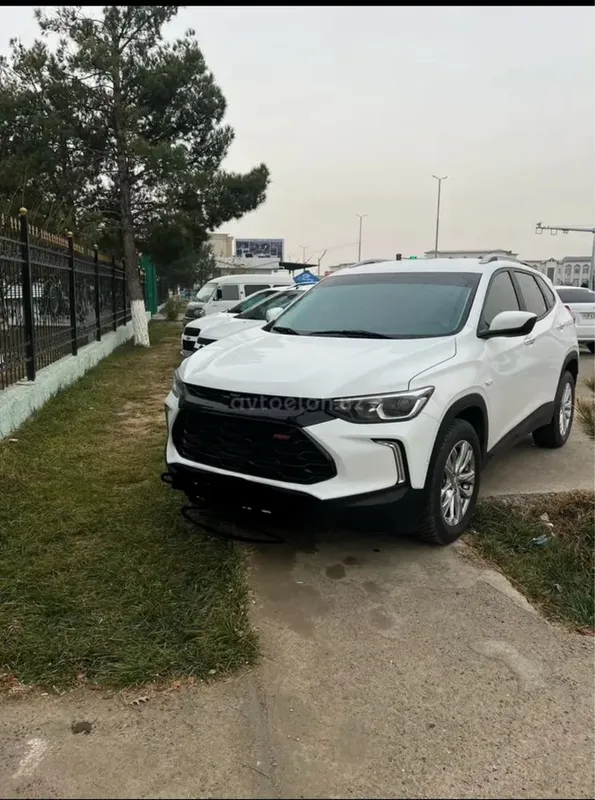 Tracker LTZ yangi 2025 — фото 2
