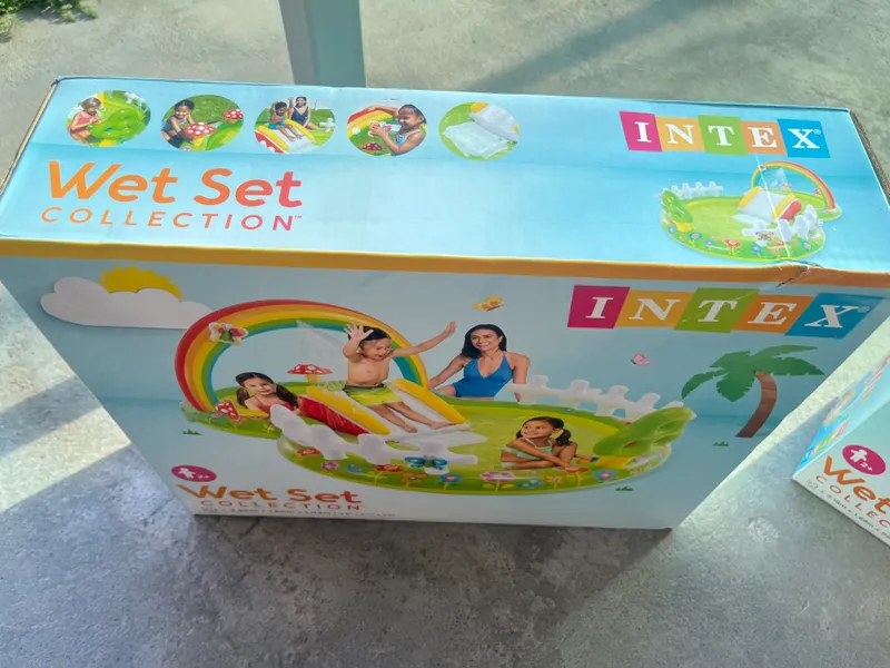 Новый игровой центр Intex Wet с горкой и фонтаном 1