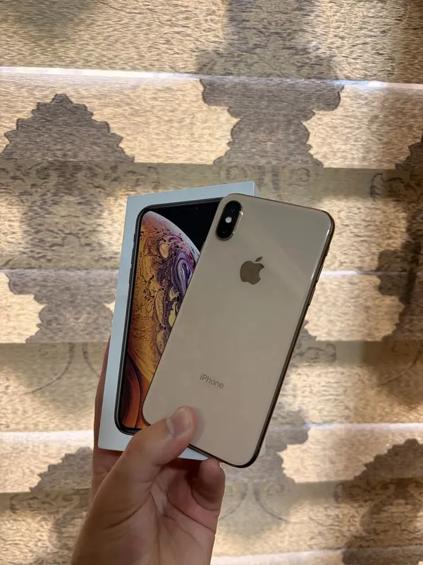 Iphone xs ideal holatda karobka dok bor