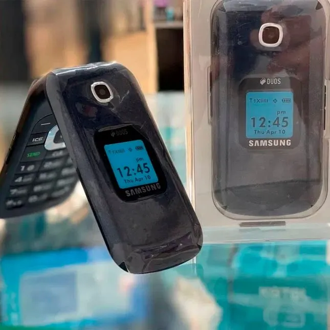 Samsung telefonlari sotiladi 4