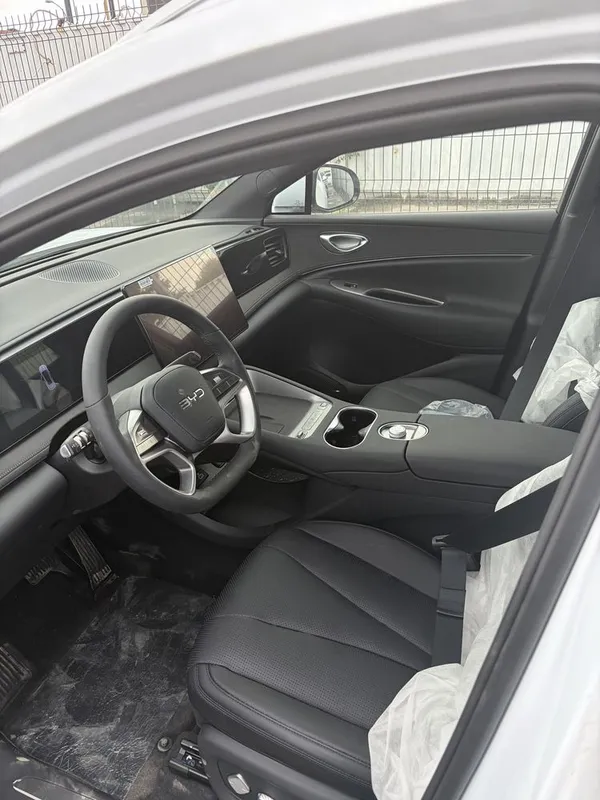BYD sealion 06 2026 yildan olinga 2025 dekabrda ishlab chiqarilgan 2 BYD sealion 06 2026 yildan olinga 2025 dekabrda ishlab chiqarilgan 2