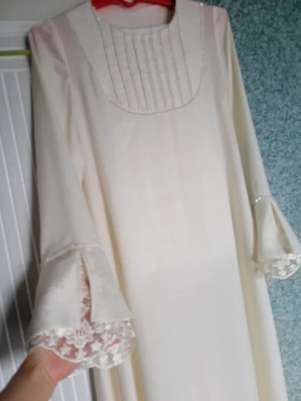 tayyor kòylak sotiladi.