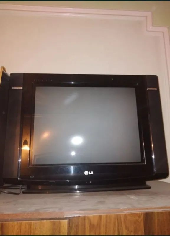 Продаются телевизоры LG и JVS 2 Продаются телевизоры LG и JVS 2