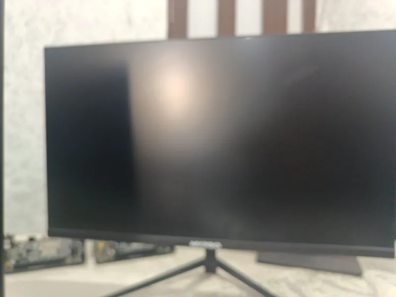 Monitor 27 dyum 75 gerz.