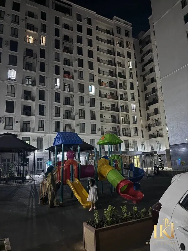 Продаётся 4-комнатная квартира в ЖК Charx Novza — фото 1