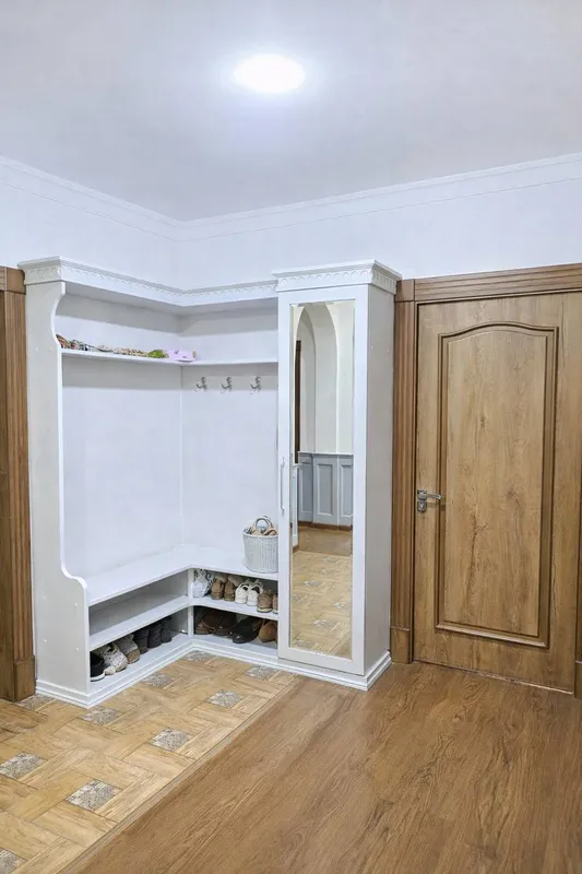 3-комнатная квартира, 113 м2, Яшнобод 3