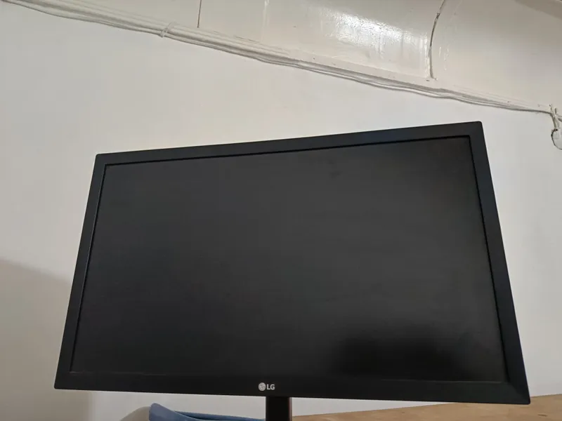 LG 22 дюйм монитор 75гц 1 LG 22 дюйм монитор 75гц 1