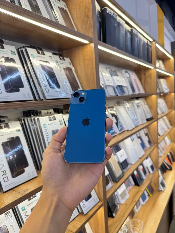 iPhone 13
