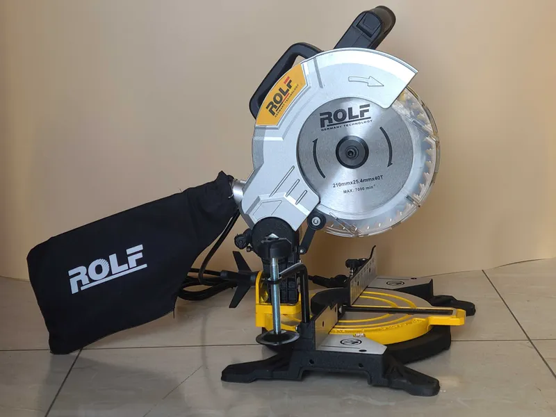 Торцовочная пила Rolf Top-210Q Tortsovka arra Rolf Top-210Q