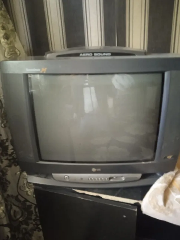 Продается телевизор цветной LG — фото 1