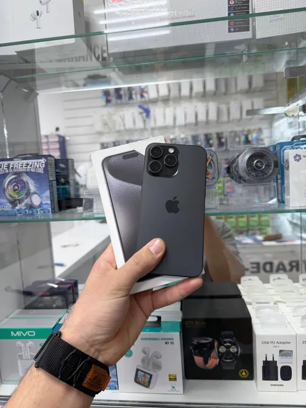 Iphone 15 pro max — фото 1