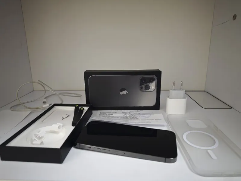 Iphone 13 pro max 256 Гб, аккумулятор 85% 2