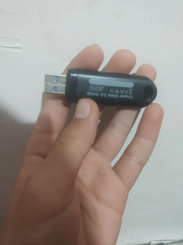 SanDisk fleshkasi xotirasi 64gb Malayziyada ishlab chiqarilgan ideal .