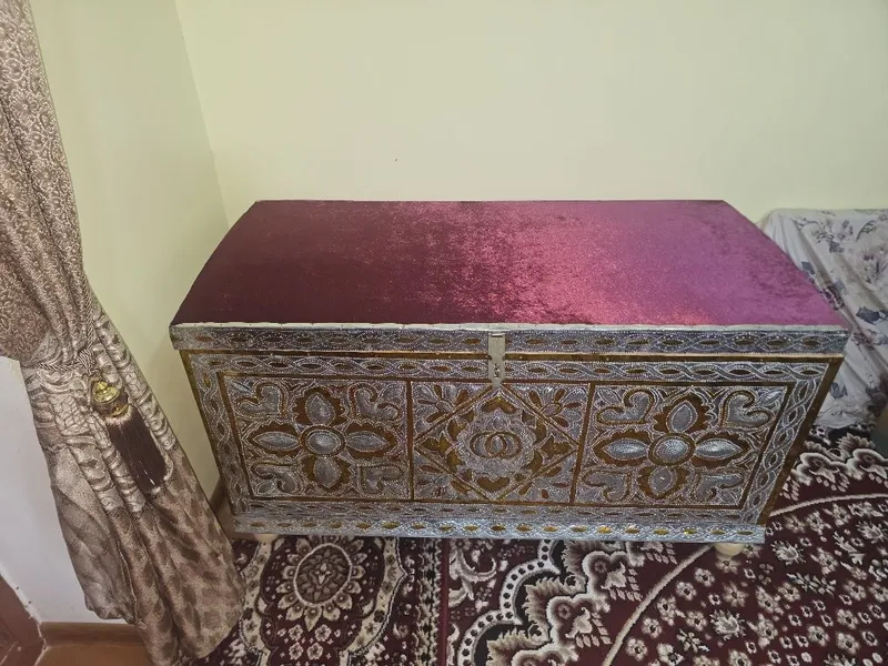 Sandiq sotiladi yangi 1