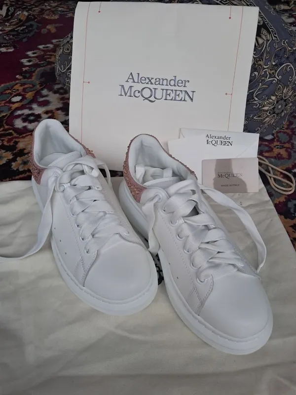 Alexander McQueen original krosofka
