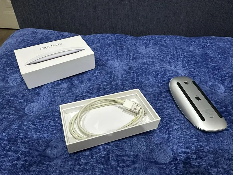 * Apple Magic Mouse 2 Black A1657 б/у оригинал — фото 3