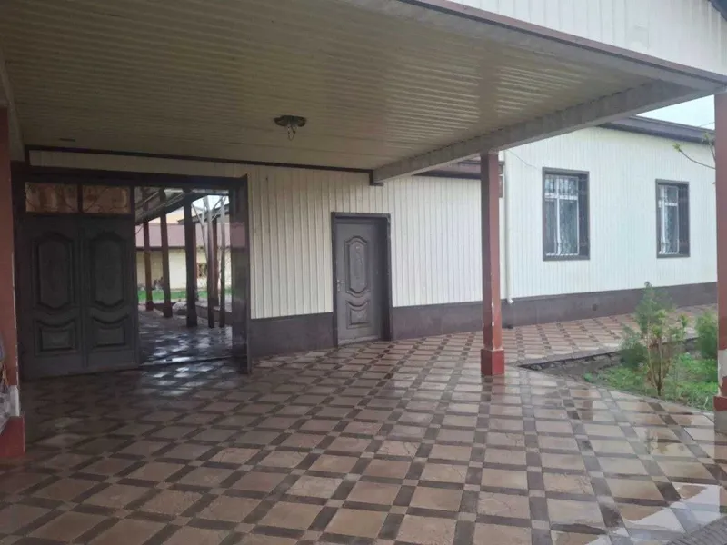 Ҳовли жой сотилади