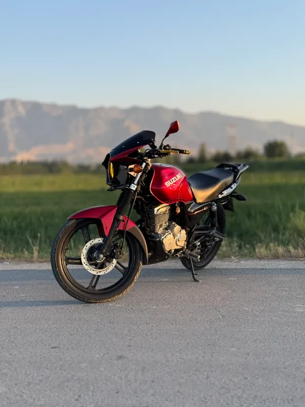 Suzuki EN125-2A 1