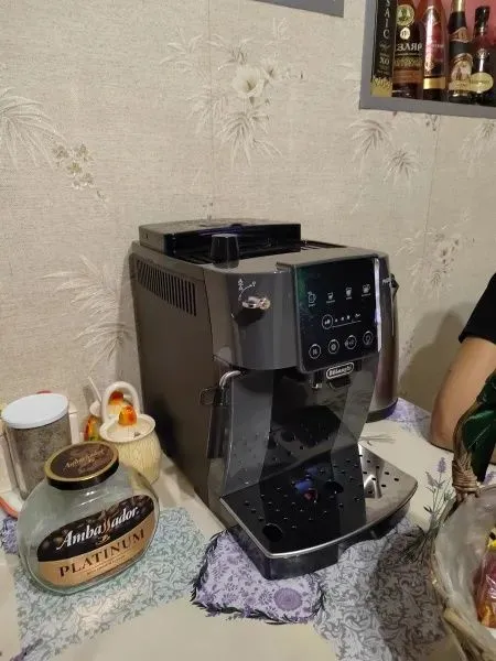 Кофемашина DeLonghi Magnifica Start ECAM220.22.GB ! Отличное качество! — фото 1