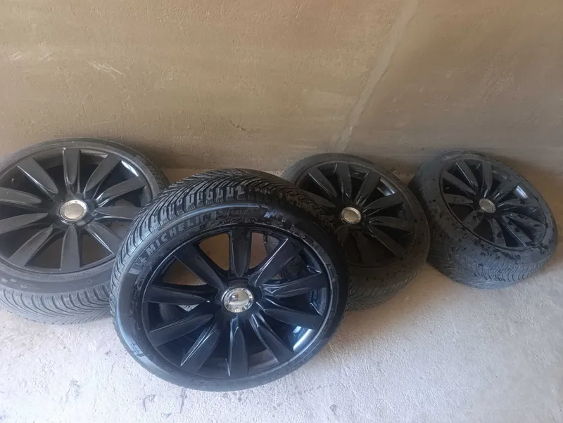 Диски с шинами Michelin 265/45 R20 — комплект 4 шт. 4 Диски с шинами Michelin 265/45 R20 — комплект 4 шт. 4
