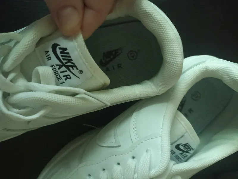 Nike krossovkalari 43 o‘lcham. 2 Nike krossovkalari 43 o‘lcham. 2