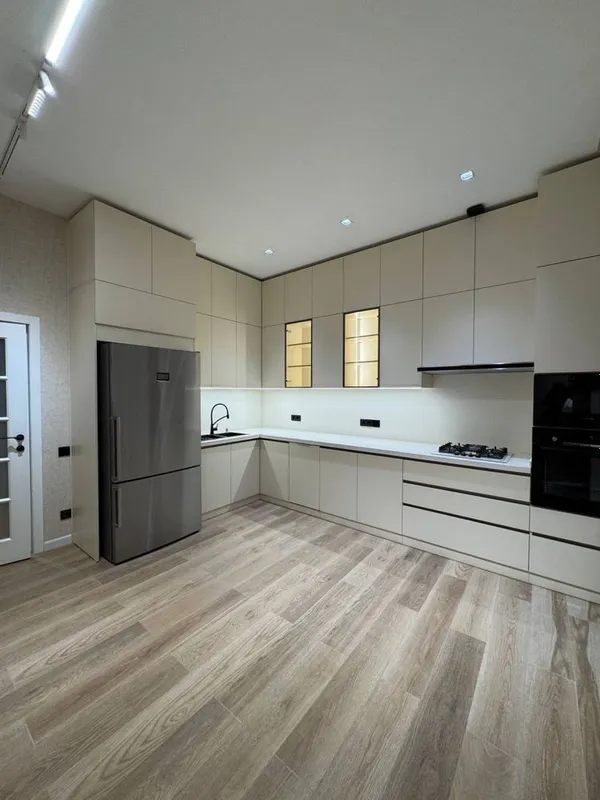 Срочно! Дом 480м² 2 сотки бассейн сауна Циолковский — фото 3