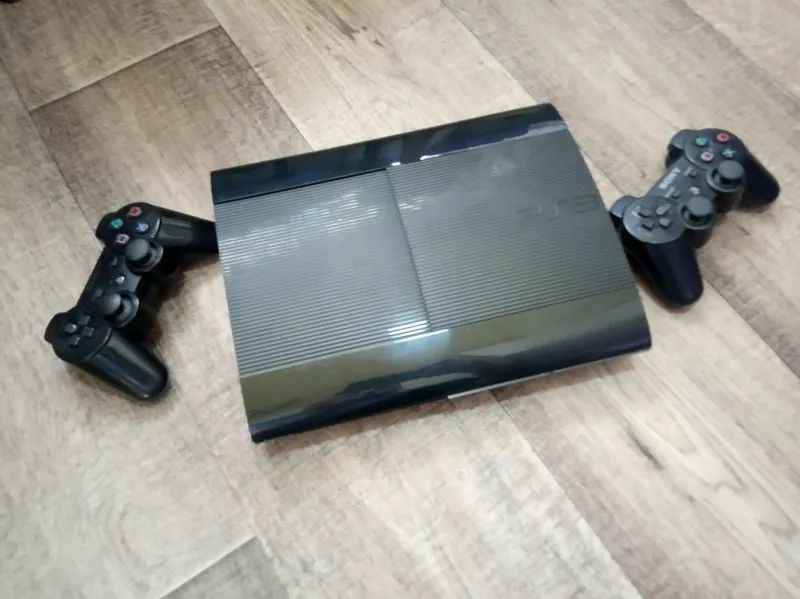 Срочно Ps3 игровой приставка сотилади Срочно Ps3 игровой приставка сотилади