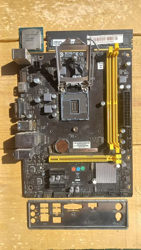Материнская плата Biostar H310M + Pentium G5400 + 4GB DDR4 RAM 6 Материнская плата Biostar H310M + Pentium G5400 + 4GB DDR4 RAM 6