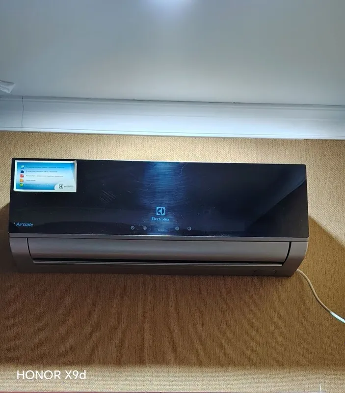 Продаётся кондиционер Elektrolux Air Gate 1 Продаётся кондиционер Elektrolux Air Gate 1