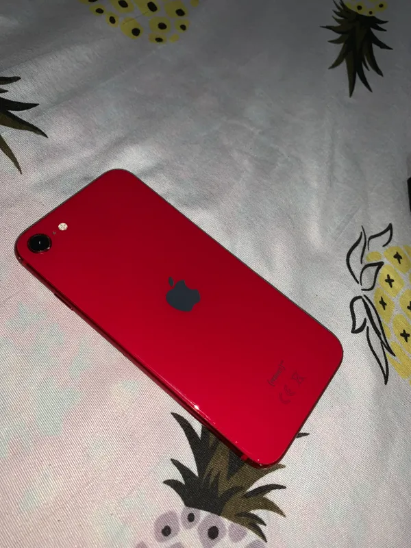 iPhone SE 2020 5 iPhone SE 2020 5