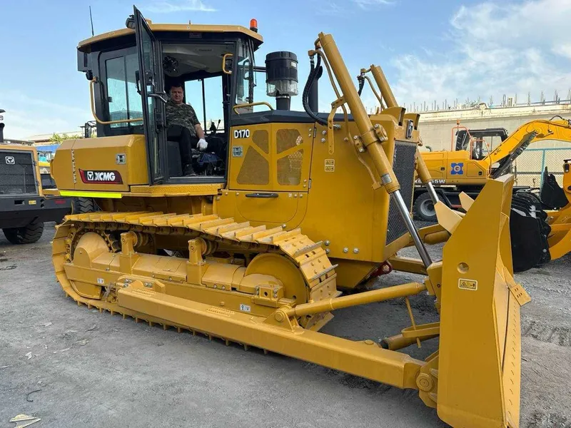 Гусеничный бульдозер XCMG D170 (без рыхлителя)