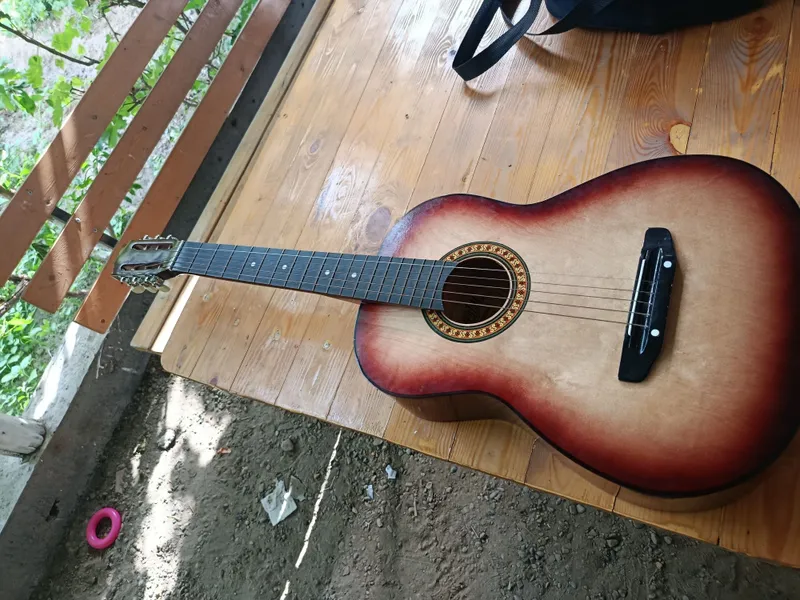 Gitara sotiladi xolati alo — фото 2