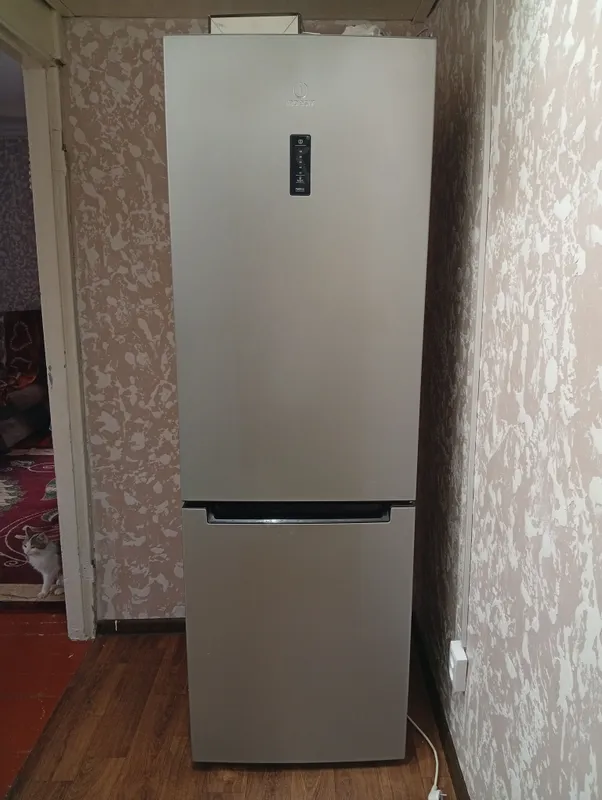 Indesit muzlatkich 7 Indesit muzlatkich 7