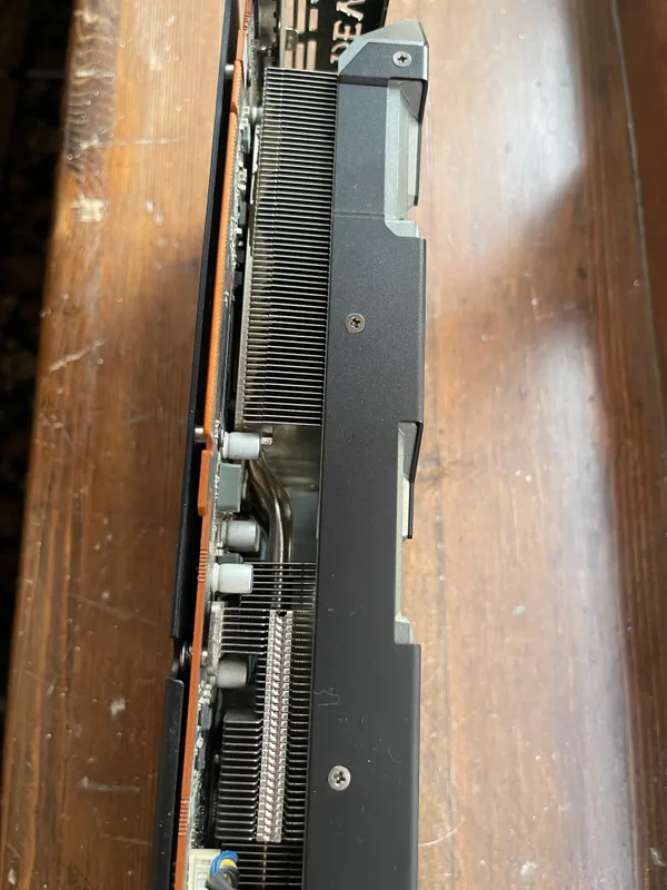 Red Devil Radeon RX 5700 XT 8GB — фото 1