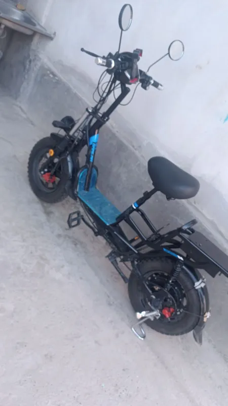 Skuter sotiladi .