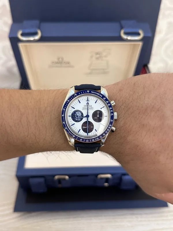 Продам часы Omega silver snoopy 42 mm часы абсолютно новые. — фото 1