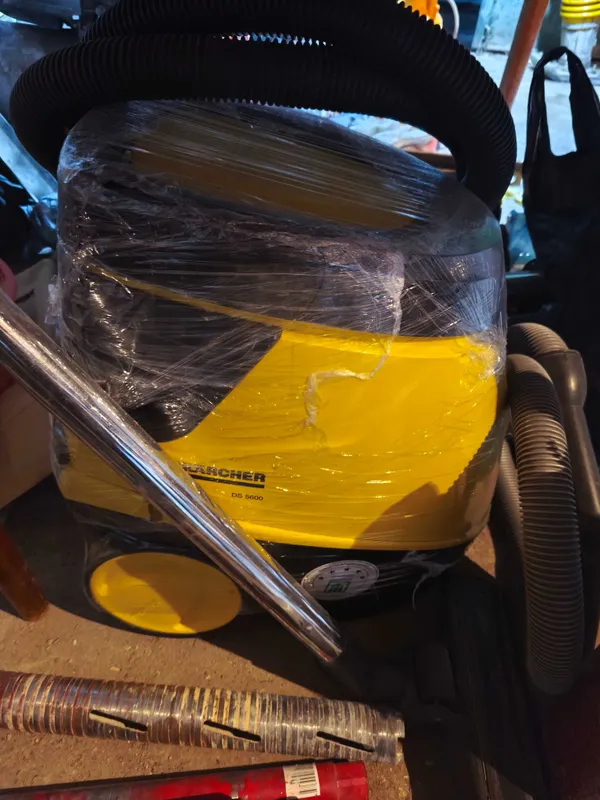 Пылесос Karcher DS5600