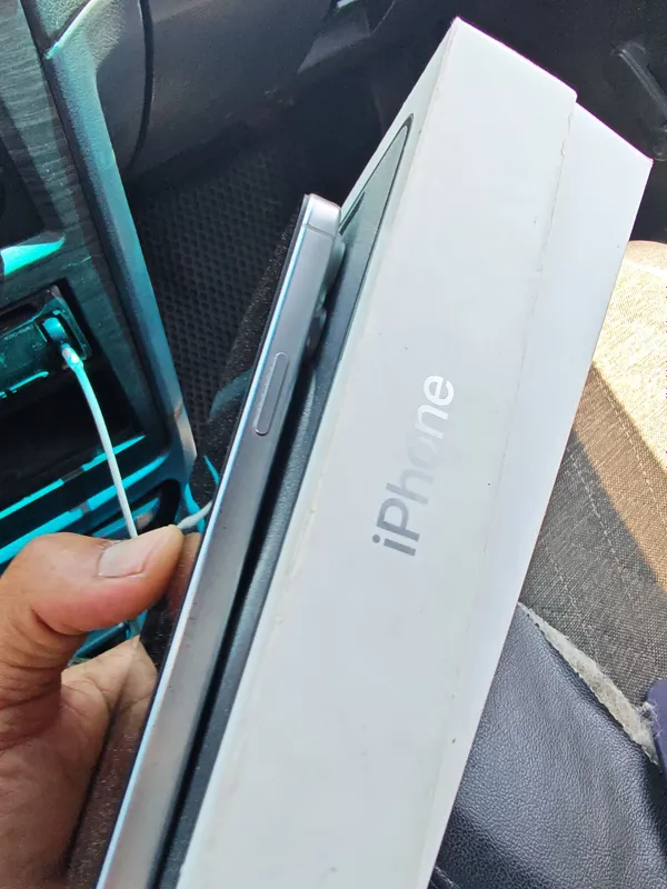 Iphone 15 Pro Max, кор. док 5