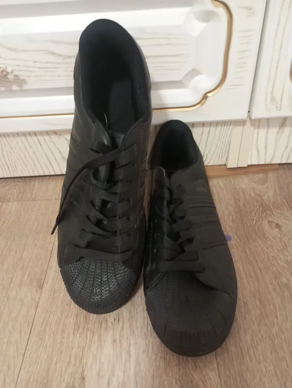 Мужские кроссовки Adidas, размер 46. 2 Мужские кроссовки Adidas, размер 46. 2