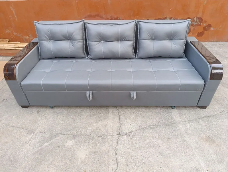 Universal  divan