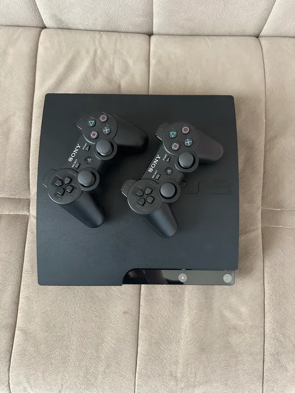 PlayStation 3 Slim. 320gb. 2 ta pult 1 PlayStation 3 Slim. 320gb. 2 ta pult 1
