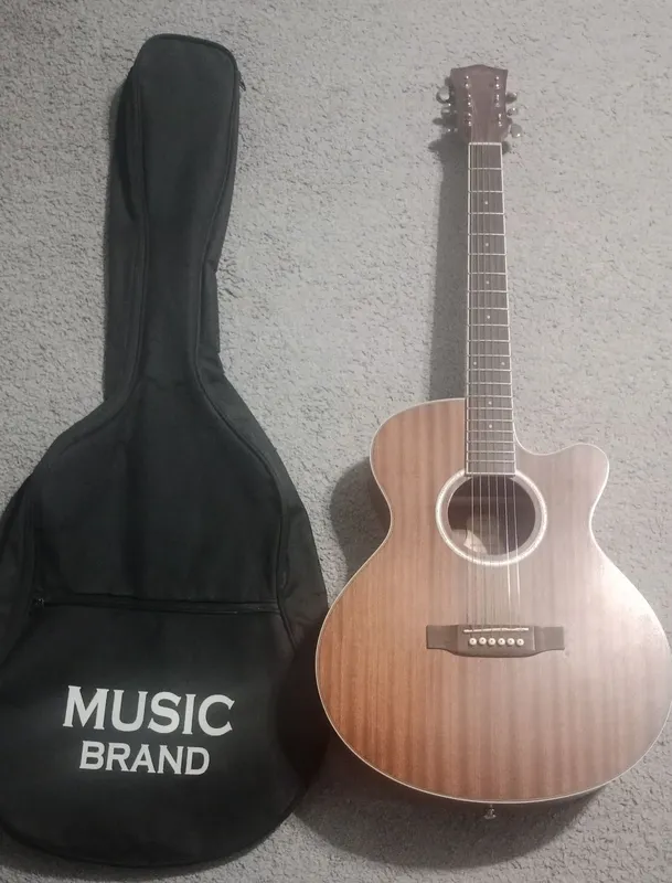 Gitara sotiladi Matilda 1